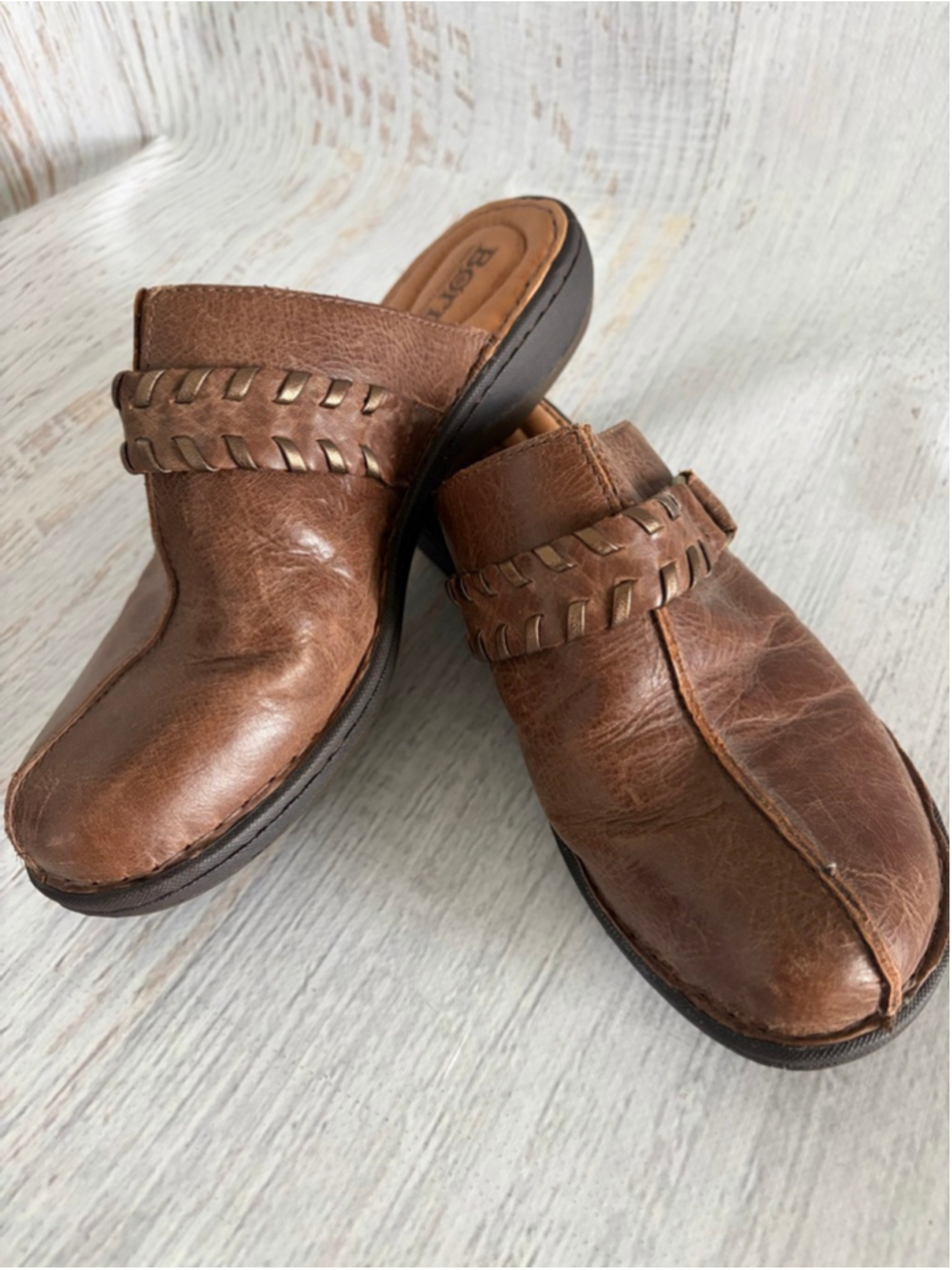 Women's Born Brown Leather Mules & Clogs Size 8